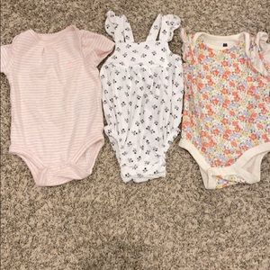 Gap baby bundle of onesies size 3-6 months